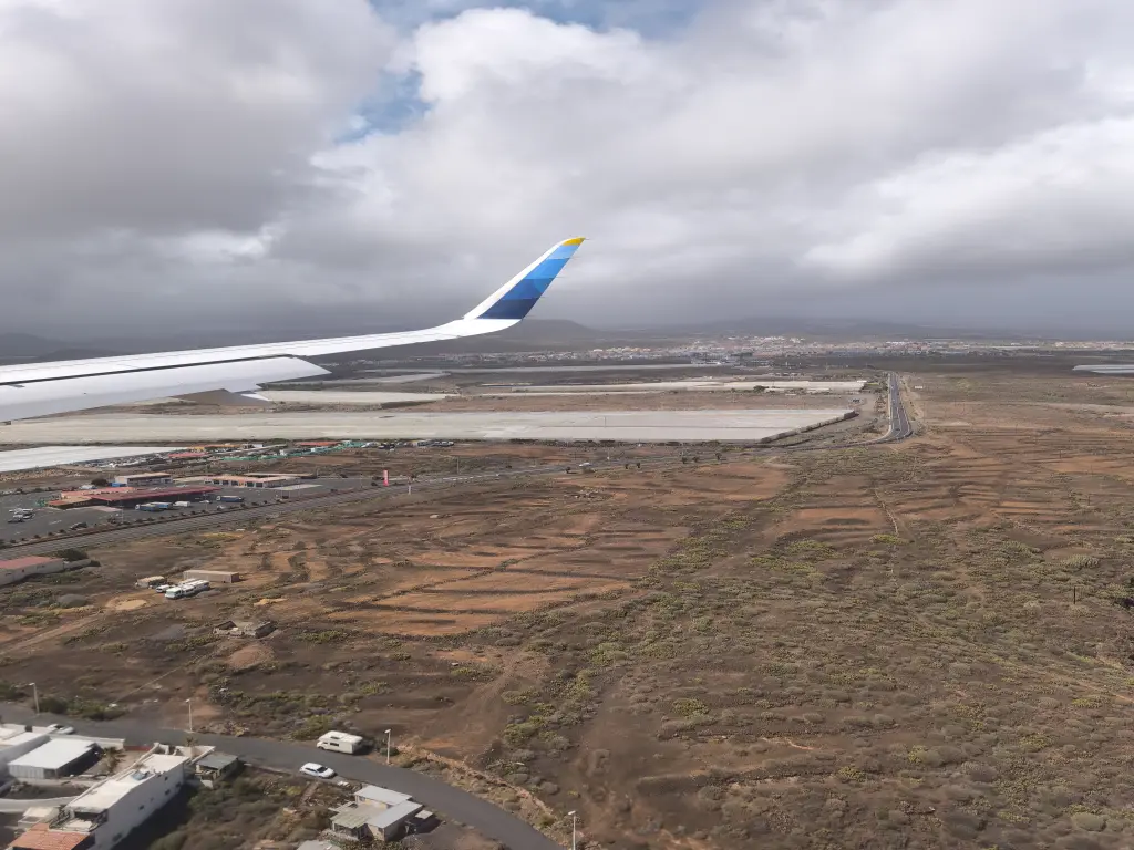 PuertoDeLaCruzFromAbove2.webp